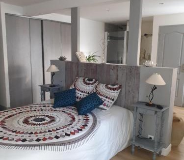 Javrezac Bed & Breakfast | La jolie chambre