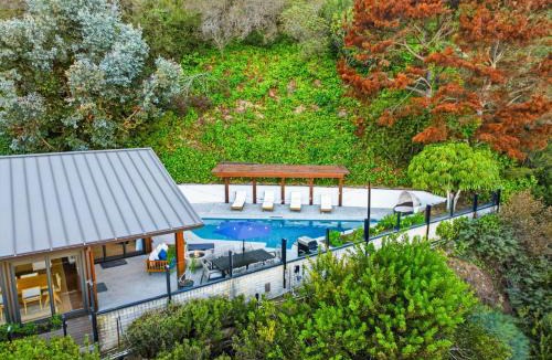 Hidden Valley House | La Jolla Hillside Poolside Paradise