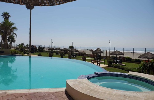 Centro Playas Condo | La Jolla Oceanfront Condo-CENTRO Rosarito, Mexico.