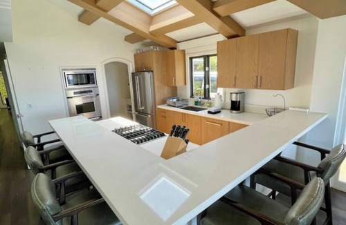 La Jolla Shores House | La Jolla Shores Beachfront Bliss with AC