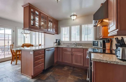 La Jolla Shores House | La Jolla Shores Hideaway 2 blocks from Beach