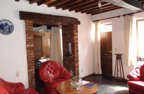 Hierges House | La jonquiÈre
