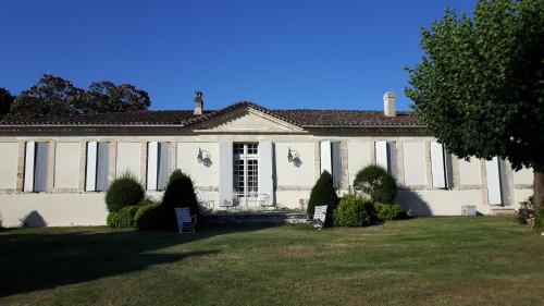 Soulignac House | La Jouissiere