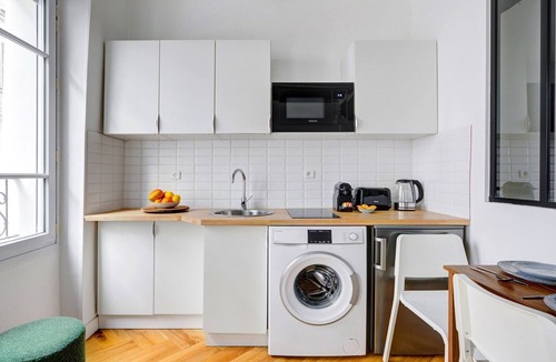 Arts-et-Metiers Apartment | La Joyeuse Ivy-2e arrondissement