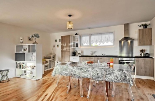 Etables-sur-Mer House | la k'bane sur mer by Interhome