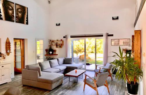 Biaudos Villa | La Kasa Poza