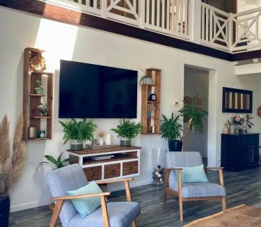 Biaudos Villa | La Kasa Poza