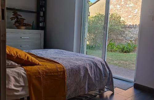 Aiguillon House | La Lézardiére