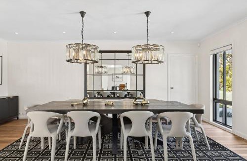 Kariong House | La La Land by Coast Hosting