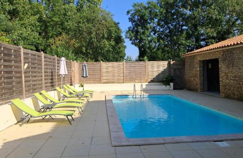 La Caillere-Saint-Hilaire House | LA LAUJÈRE IVIE - Gîte & Piscine privative