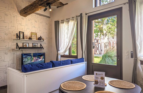 Dosches House | La Laverie