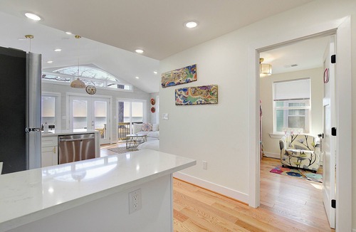 North Beach House | "La Licorne" Waterfront Beach Cottage