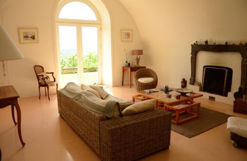 Mirefleurs Bed & Breakfast | La Lit'Hote