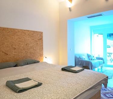 Alzira House | La Llar de la Font