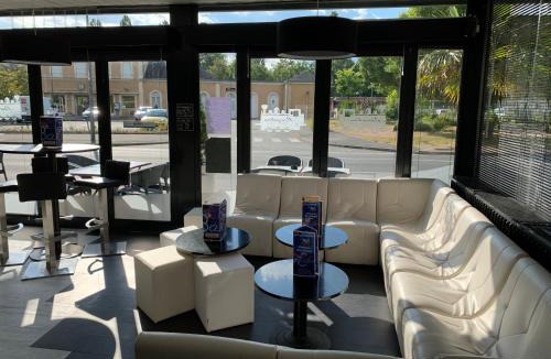 Issoudun Hotel | La Locomotive