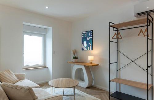 Campeneac Apartment | La Loge du Roi Arthur