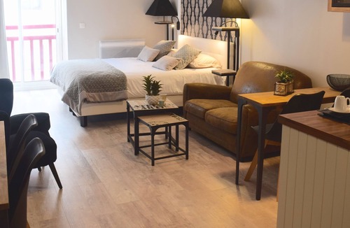 Deauville City Centre Hotel | La Loggia