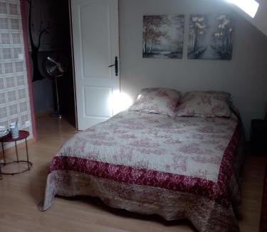 Epineu-le-Chevreuil House | La longère