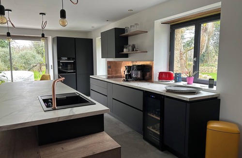 Plougoumelen House | LA LONGERE DU VERGER