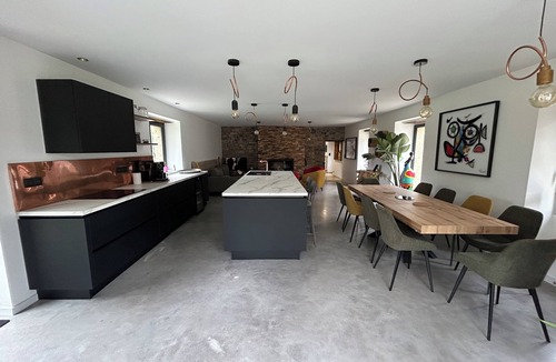 Plougoumelen House | LA LONGERE DU VERGER