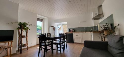 Arbois Apartment | La Louve