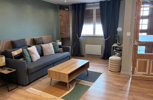 Montreuil-sur-Mer Apartment | La Lucienne - Cœur de ville avec un extérieur