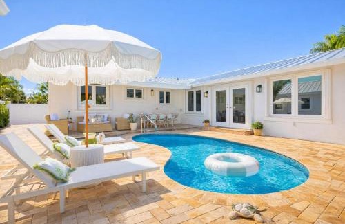 Southside House | La Luna Oasis - Holiday Home West Palm