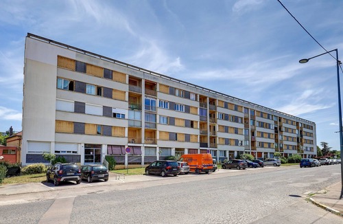 Chenove Apartment | La Lune - Appt avec balcon