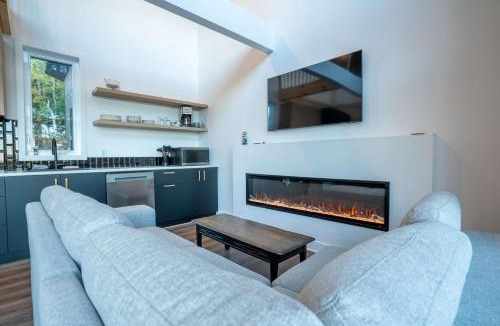 Saint Come House | La Luxueuse Spa et Montagne de Ski Chalet NEUF