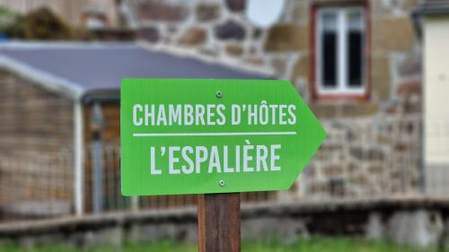 Le Falgoux Bed & Breakfast | La Lys Martagon