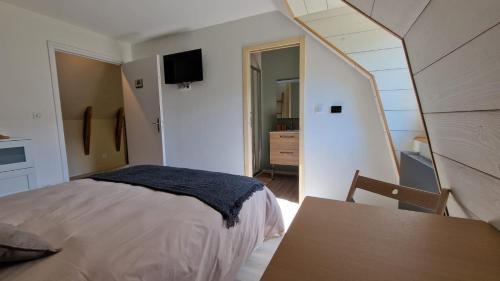 Le Falgoux Bed & Breakfast | La Lys Martagon