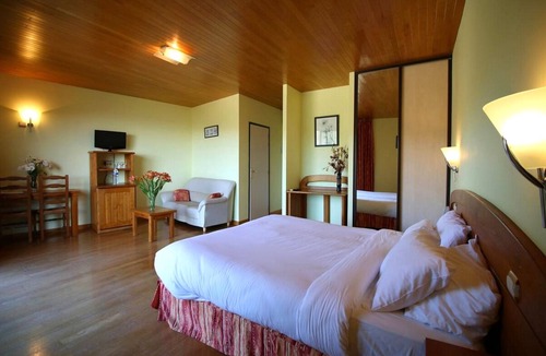 Saint-Pons Hotel | La Mère Biquette