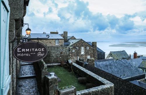 Le Mont-Saint-Michel Hotel | La Mère Poulard