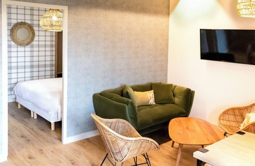 Le Mont-Saint-Michel Hotel | La Mère Poulard