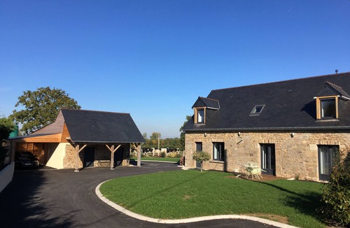 La Chapelle-Saint-Aubert House | La Maison de Benjamin