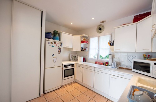 Saint-Gilles-Croix-de-Vie Ski Chalet | La Maison Bleue : For 8 in St Gilles-Croix-de-Vie