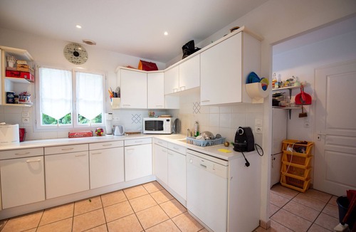 Saint-Gilles-Croix-de-Vie Ski Chalet | La Maison Bleue : For 8 in St Gilles-Croix-de-Vie