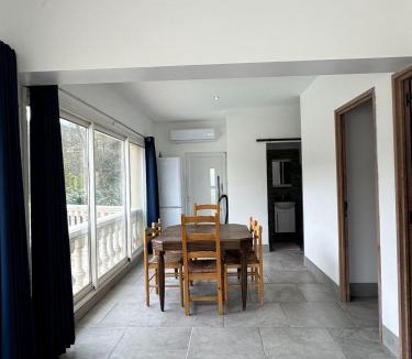 Saint-Julien-en-Saint-Alban House | La Maison vue sur montagne