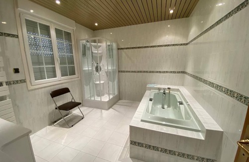 Saint-Quentin-en-Tourmont House | La Maison des Peupliers