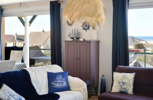 Sainte-Cecile-Plage Apartment | La Madély