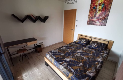 Pont-Saint-Esprit Villa | La Madone - Piscine Chauffée Privée