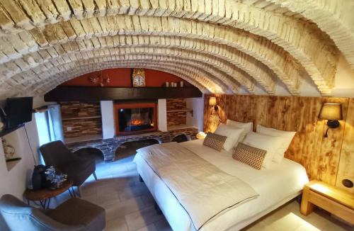 Saint-Andre-de-Majencoules Bed & Breakfast | La Magnanerie de Camias