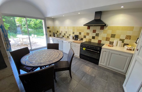 Bagnols-sur-Ceze House | La Magnanerie 16 Personnes, Avec Piscine Privative