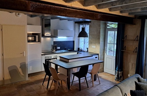 Savigny-en-Veron House | La Magnanerie