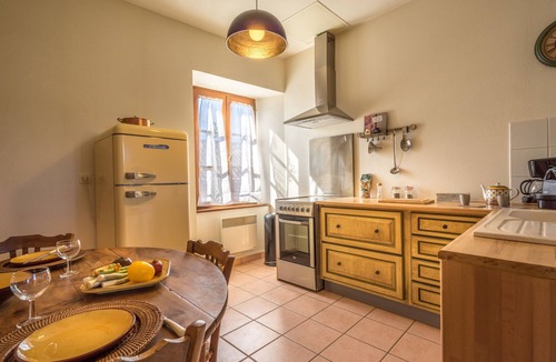Vallon-Pont-d'Arc House | La Magnanerie 4* charming gîte