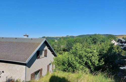 Besse-en-Chandesse House | La Maison de Denise