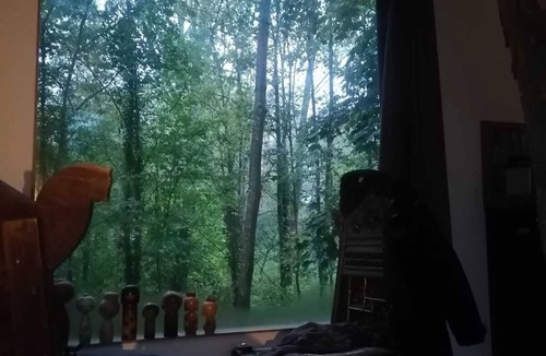 Escolives-Sainte-Camille Cabin | La Maison Dans les Arbres