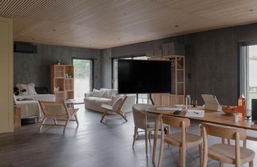 Saint-Germain-au-Mont-d'Or Bed & Breakfast | La Maison des Monts d'Or