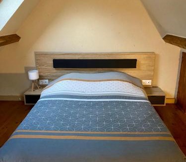 Saint-Hilaire-sous-Romilly House | La maisonnette