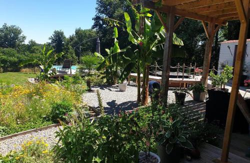 Saint-Quentin-sur-Charente Bed & Breakfast | La Maison Ronde